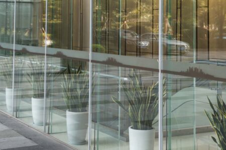 Desvendando os Benefícios das Películas Solares em Ambientes Empresariais