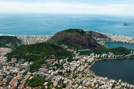 PRIVACIDADE E BELEZA- COMO AS PELÍCULAS RESIDENCIAIS PODEM VALORIZAR SUA CASA NO RJ