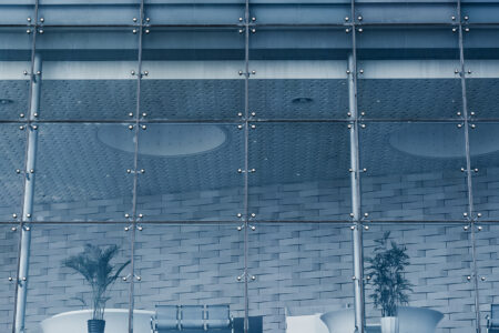 Aplicações Criativas de Insulfilm em Ambientes Comerciais