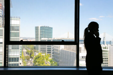 Escritórios Mais Confortáveis e Produtivos no Rio- O Papel do Insulfilm no Ambiente Corporativo